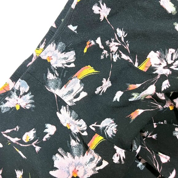 Xhilaration Floral Flowy Shorts (size medium) - Picture 5 of 9